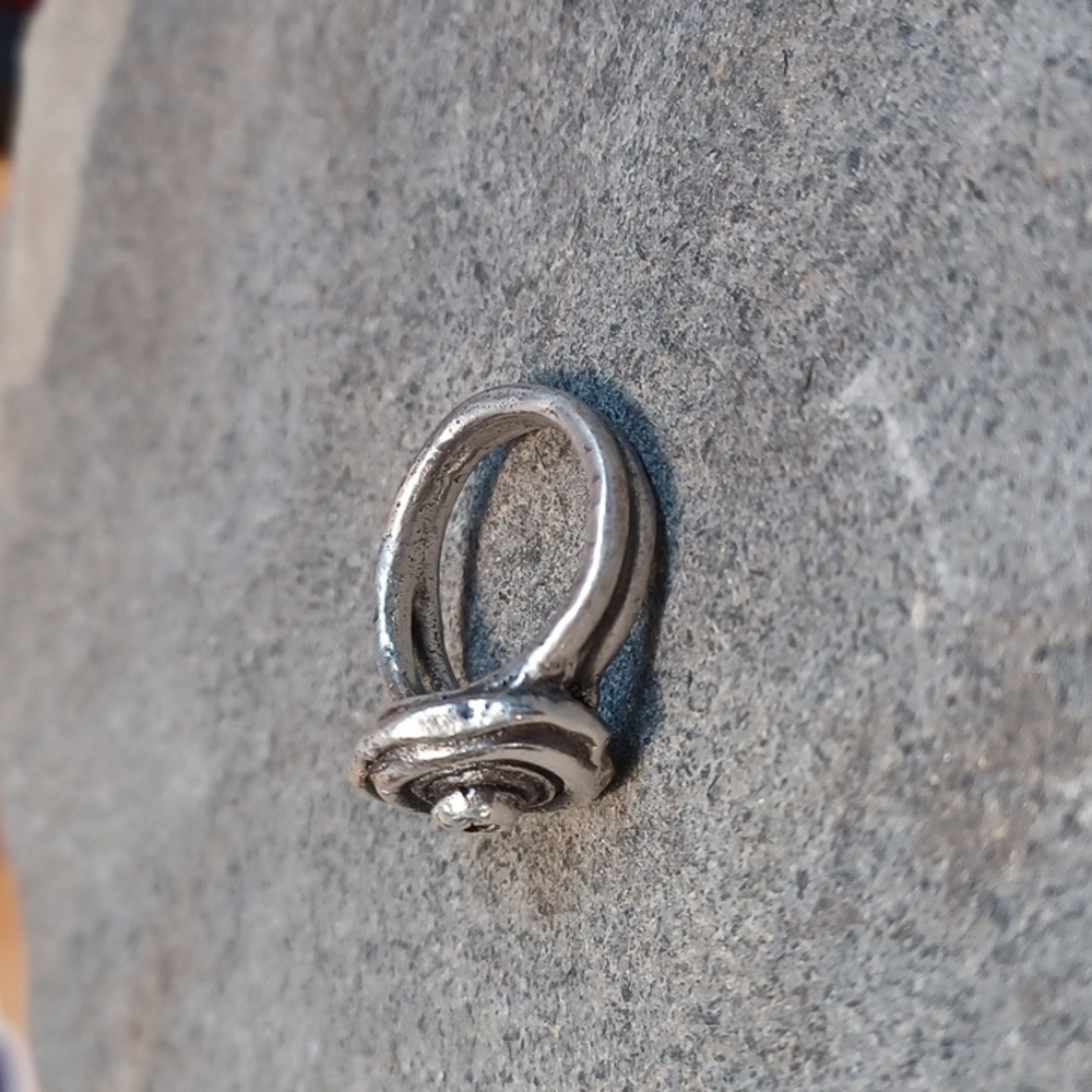 Handmade Sterling Silver ring - Picture 2 of 5